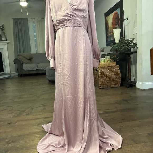 Mac Duggal Pink Long Sleeve V-Neck Gown - Picture 7 of 10